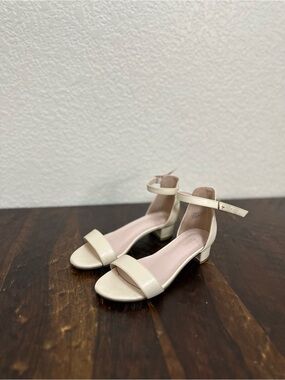 Dufannie Ankle-Strap Block Heel Girls Sandals in Apricot